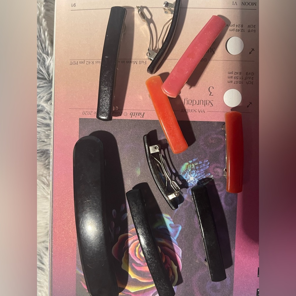 Lot of 9 vintage barrettes made in France marked Pink and black